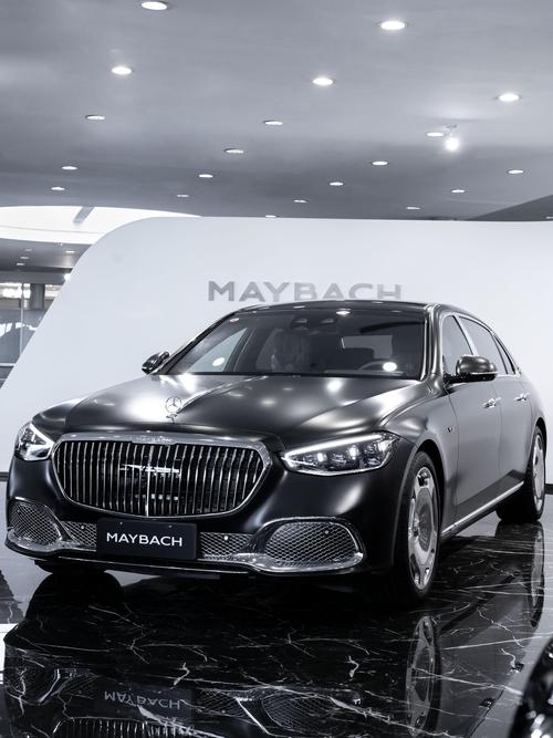 重庆105岚图汽车的售后服务让用户无忧出行，迈巴赫未来的豪华车趋势